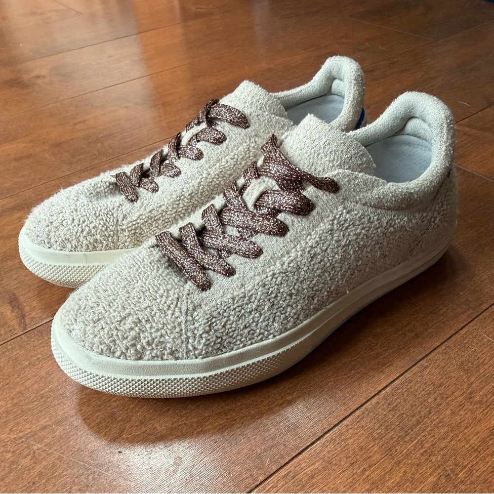 Rothy's Cream lace up sneakers NWOT
